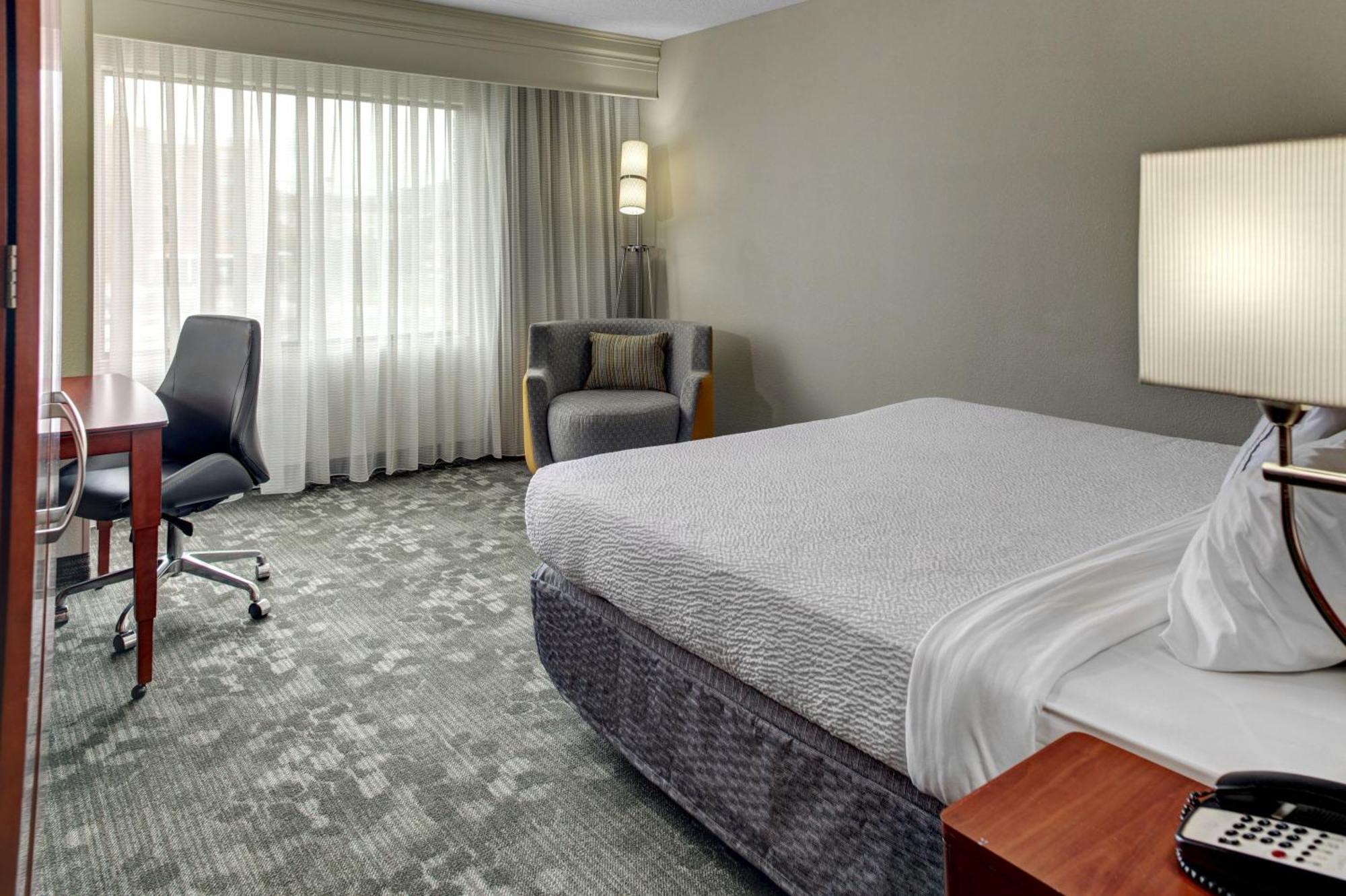Hotel Courtyard By Marriott Anniston Oxford Exterior foto