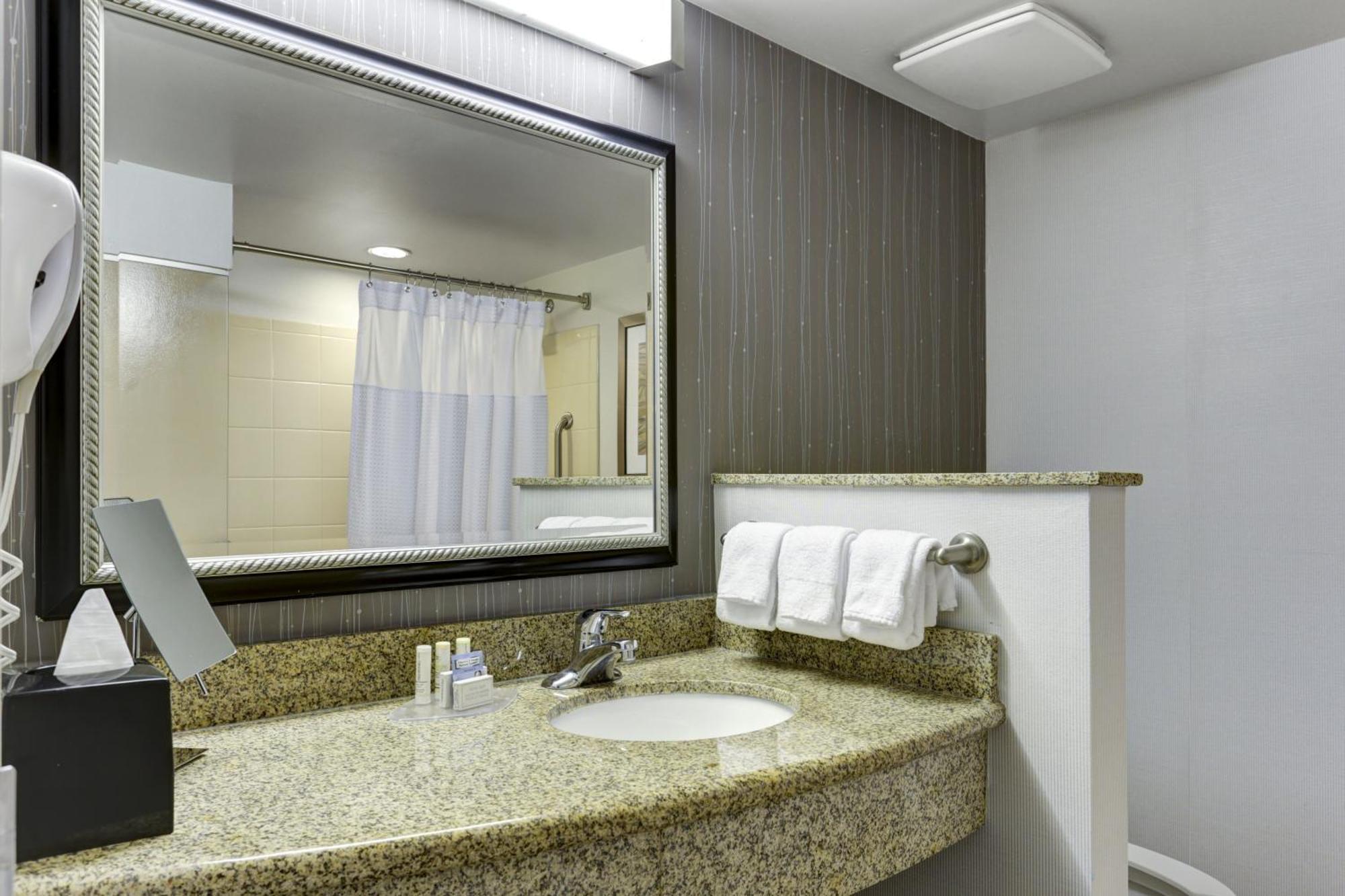 Hotel Courtyard By Marriott Anniston Oxford Exterior foto